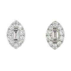 Diamond Stud Earrings in 14K White Gold